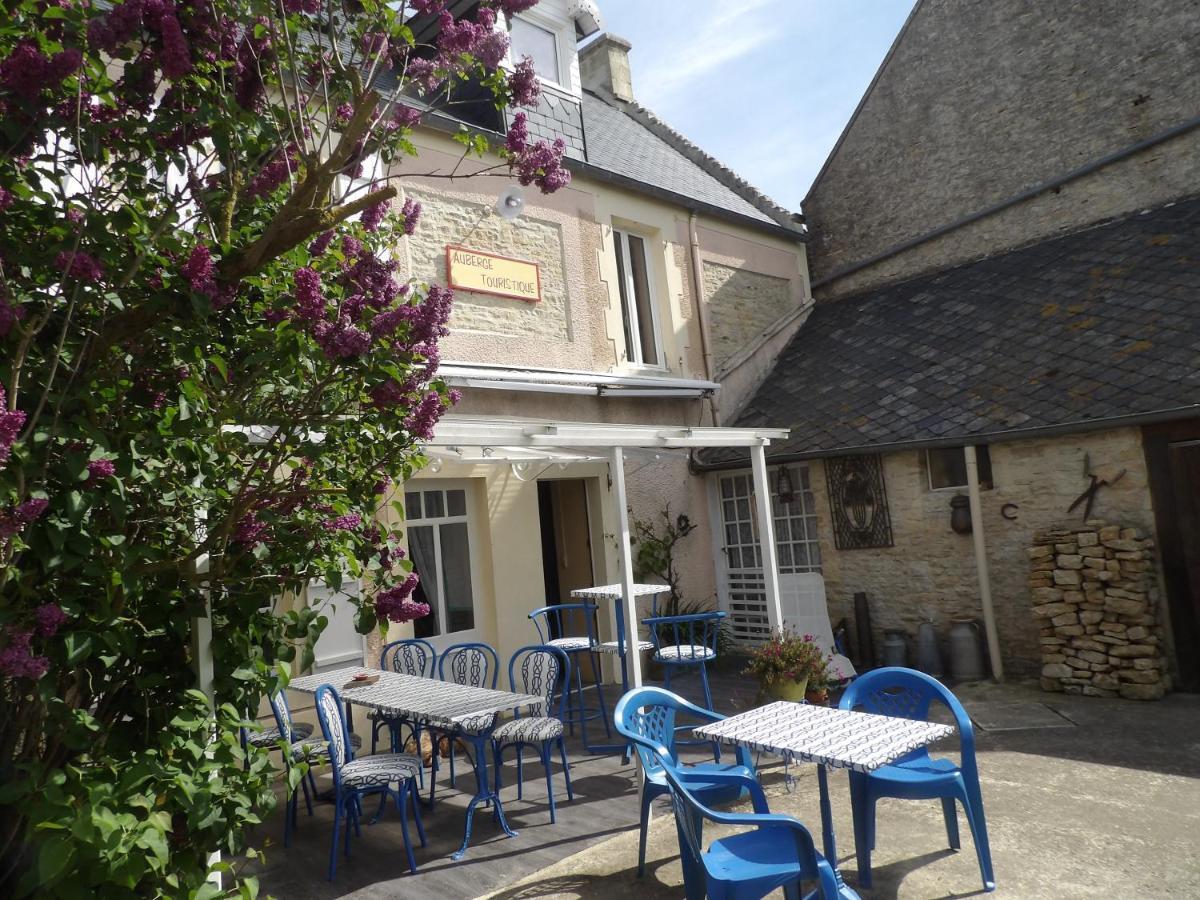 Chambres Et Tables D'Hotes A L'Auberge Touristique Meuvaines 외부 사진