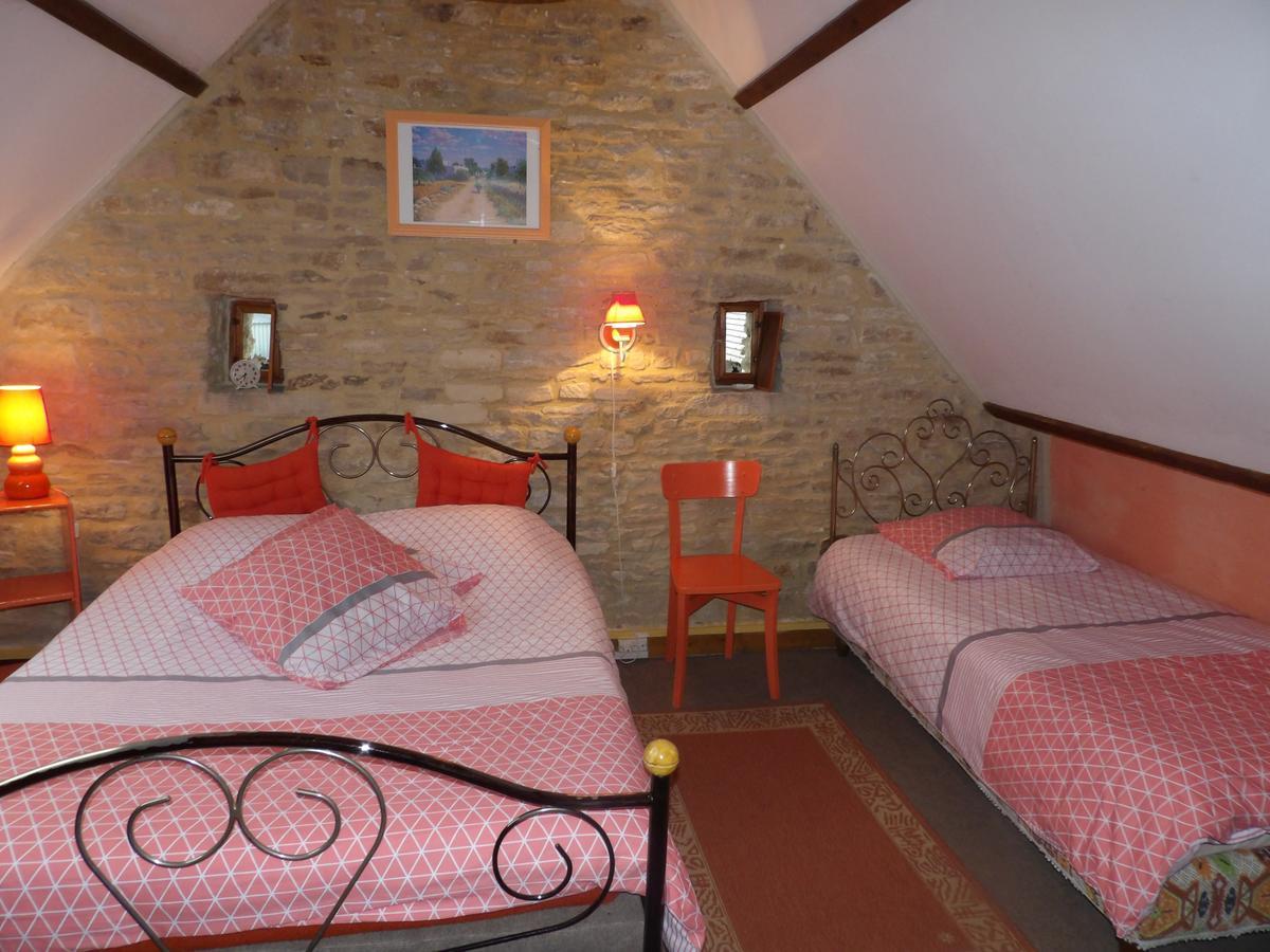 Chambres Et Tables D'Hotes A L'Auberge Touristique Meuvaines 외부 사진